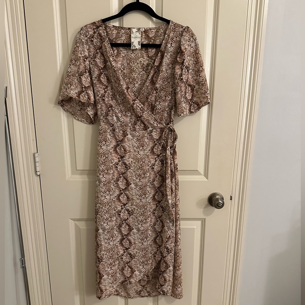 Gorgeous snake skin pattern wrap dress size small